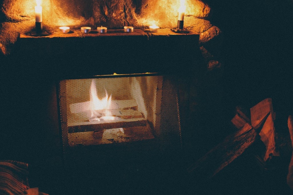 Kolarbyn Ecolodge Fireplace - Sweden