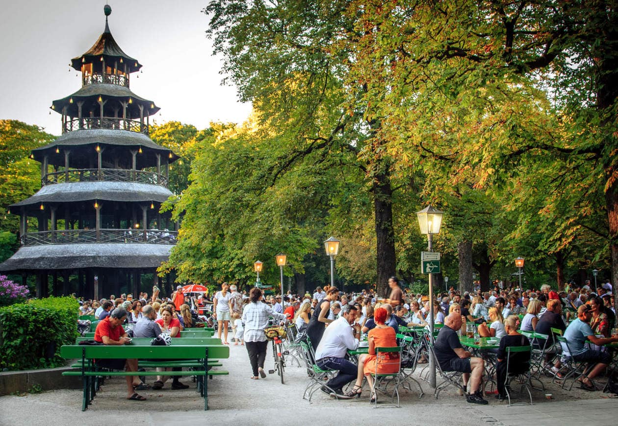 Chinesischer Turm : The Best Beer Garden in Munich •