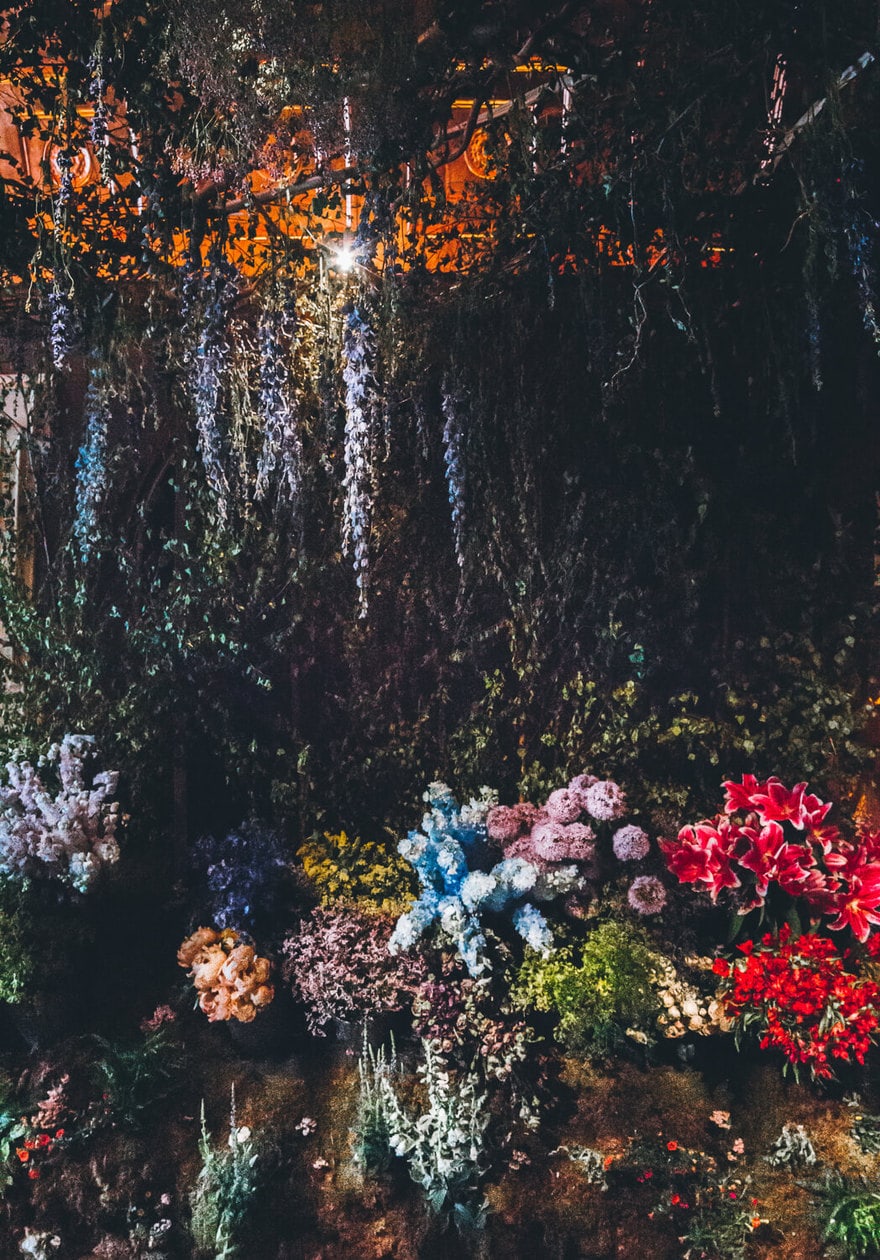 Mayfair Flower Show // Inside London's most instagrammable restaurant. Keep reading for more information about Sketch Afternoon Tea in their famous pink restaurant, The Gallery. 