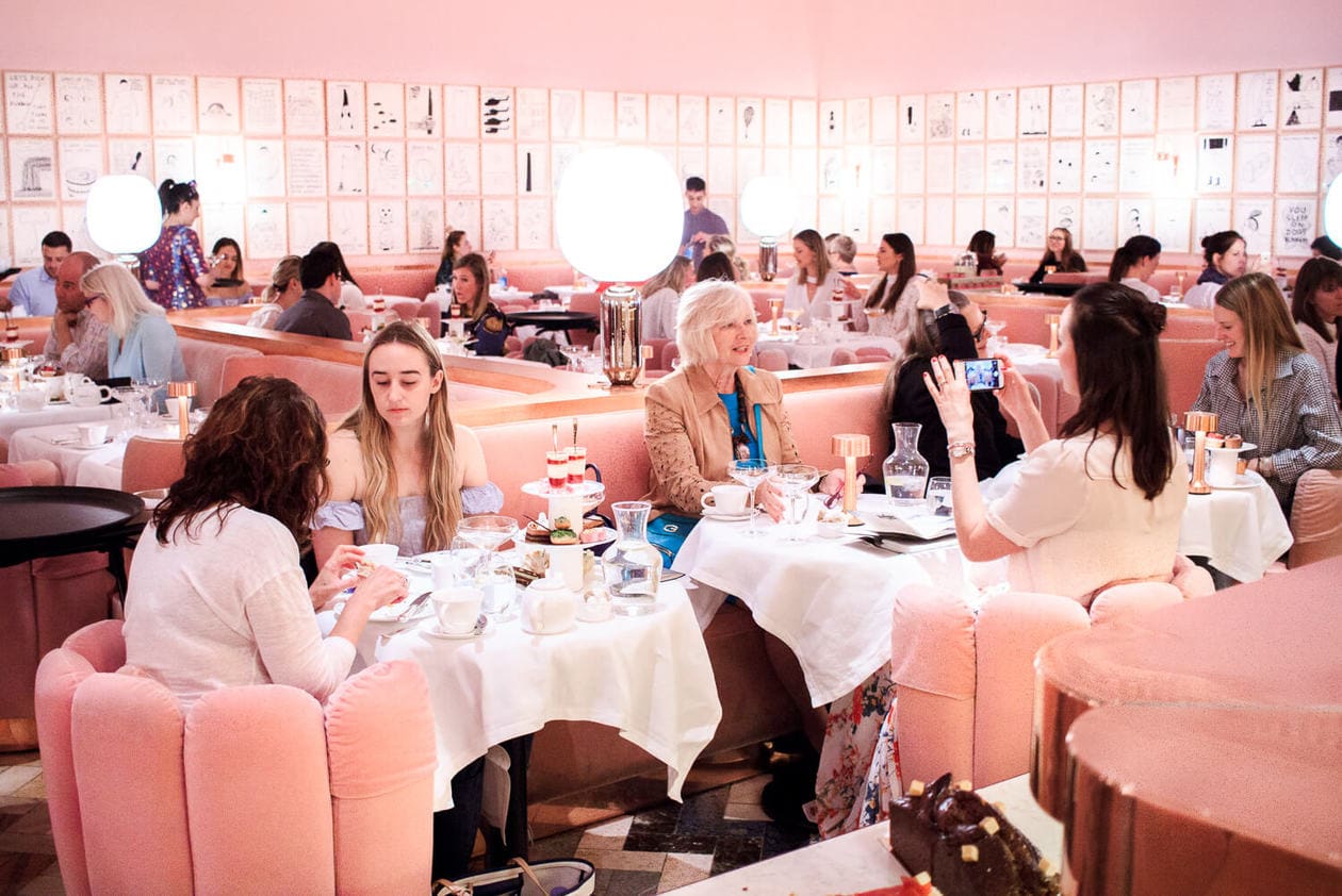 Inside London's most instagrammable restaurant. Keep reading for more information about Sketch Afternoon Tea in their famous pink restaurant, The Gallery. 