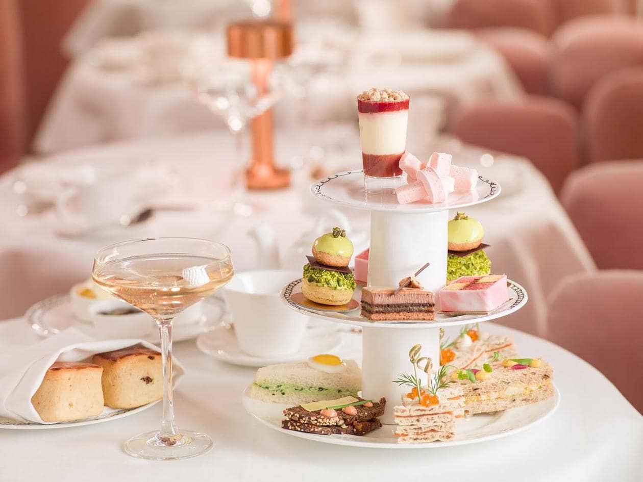 SKETCH Afternoon Tea // Inside London's Insta-Famous Pink Restaurant