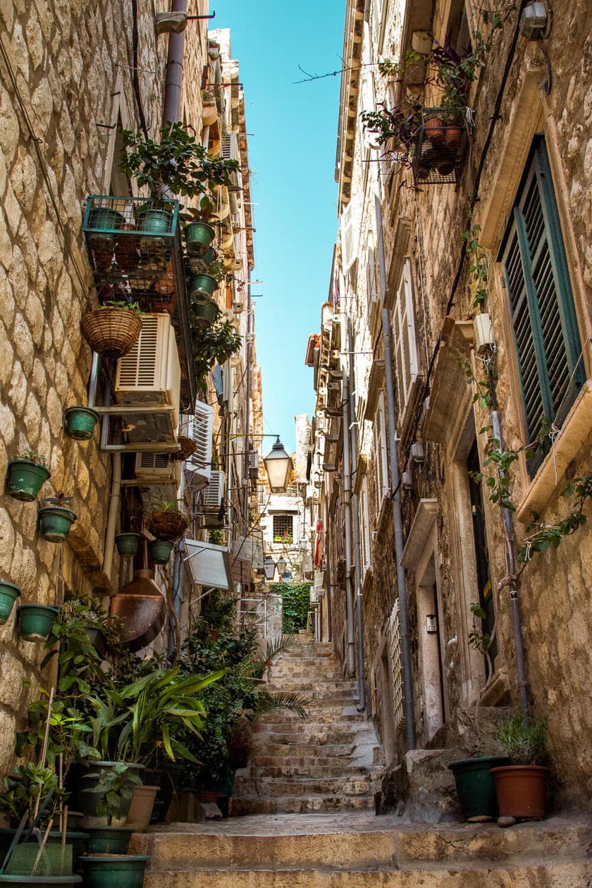 Old Town Dubrovnik Narrow Alleys 