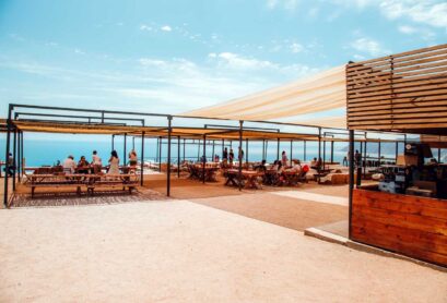 Cuatro Cuatros // Cocktails, Sunsets and Sweeping Views in Ensenada