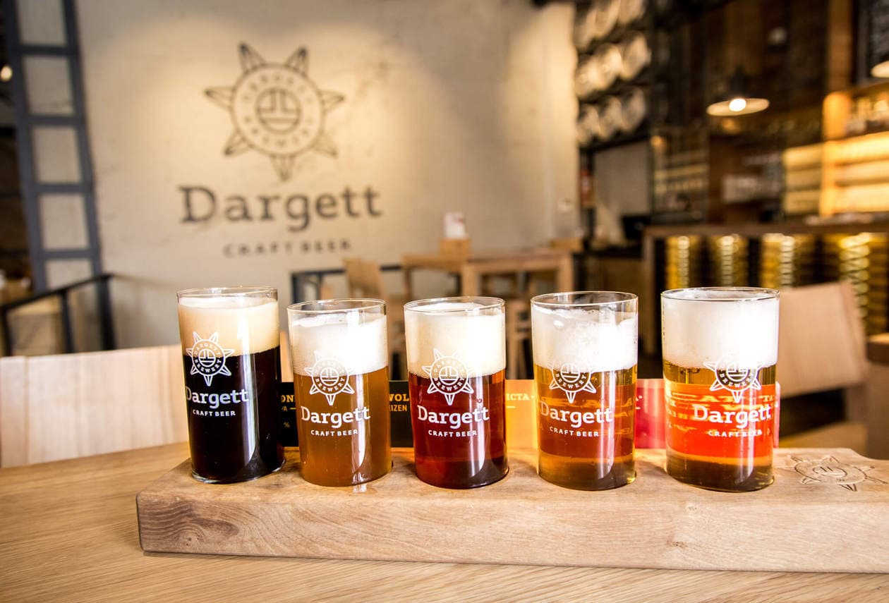 Dargett Craft Beer // A list of the top Yerevan restaurants and bars to try in Armenia (recommended by locals!). Choose from traditional Armenian restaurants to french style cafes. Plus discover the best wine bars in Yerevan to taste local Armenian wine. 