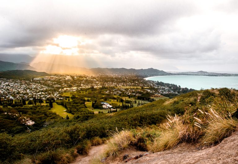 Lanikai Pillbox Hike // A Short & Steep Oahu Hike With An Incredible View