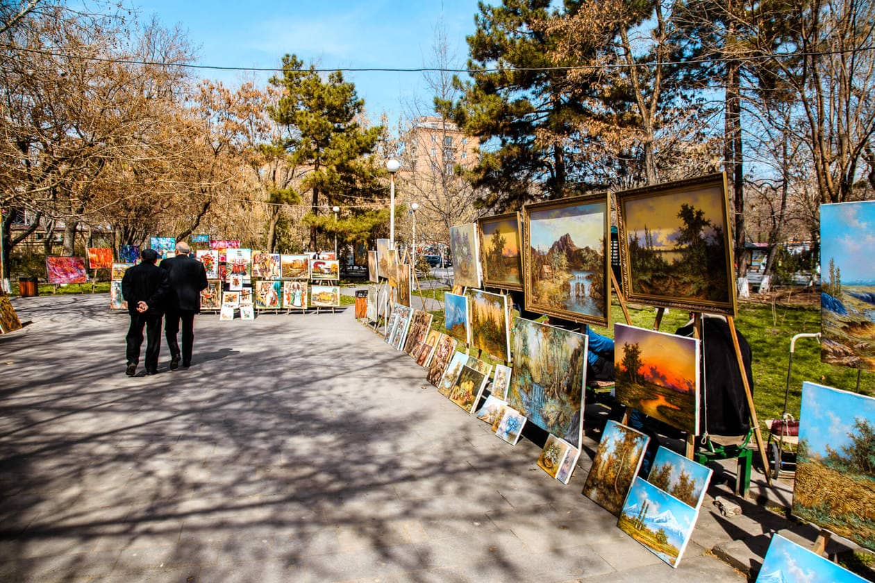 Art Market // Where to try Armenia's legendary brandy, find the best deals on locals souvenirs and discover the best view of the The Pink City (best seen during sunset!). Keep reading for a list of the top things to do in Yerevan, plus 5 hotels to fit any budget. 