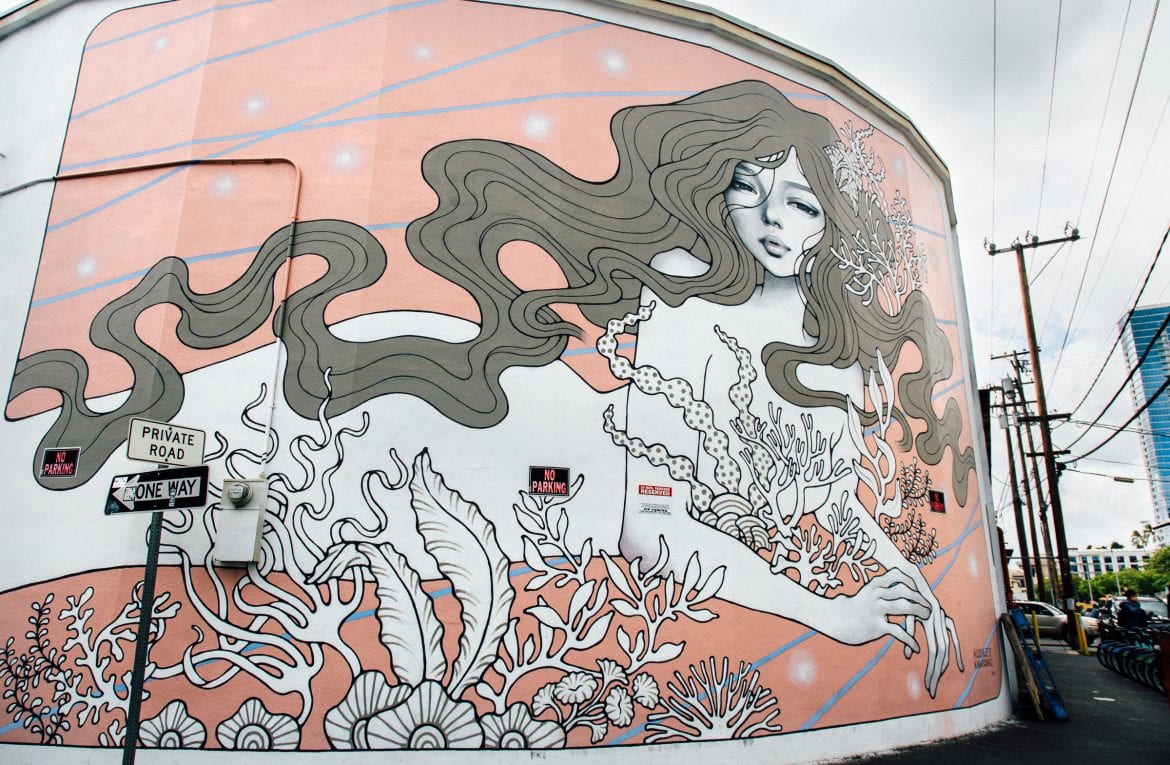 A Guide to Kakaako // Mural Hunting in Honolulu's Coolest Neighborhood