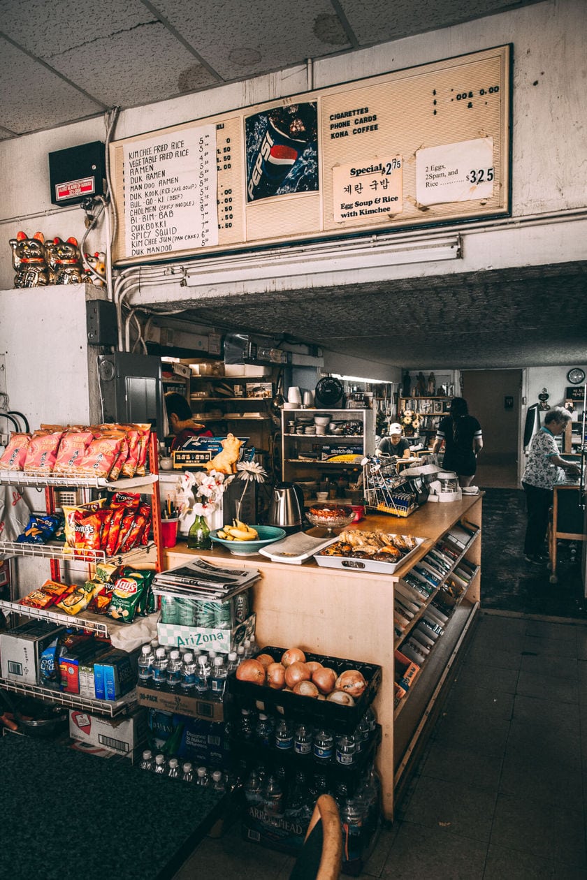 Visit this unique hole in the wall restaurant for some of the best cheap eats in Honolulu. With an eclectic storefront, $5 dishes entrees and kimchee pancakes to die for, Sidewalk Deli is a must try restaurant for homemade, delicious food in Chinatown. 