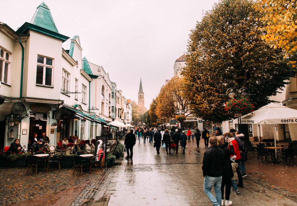 Sopot is a popular seaside resort town in Northern Poland famous for it's healing spas, white sand beaches and prominent party scene. It's a quick and easy day trip from Gdansk or Gdynia. Keep reading for things to do, tips for visiting, how to get there, and where to stay.   