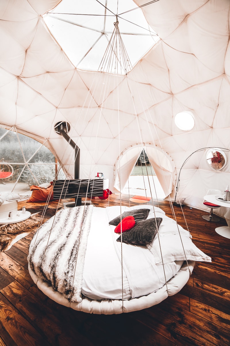 Igloo Hotel Room - Glamping in France 