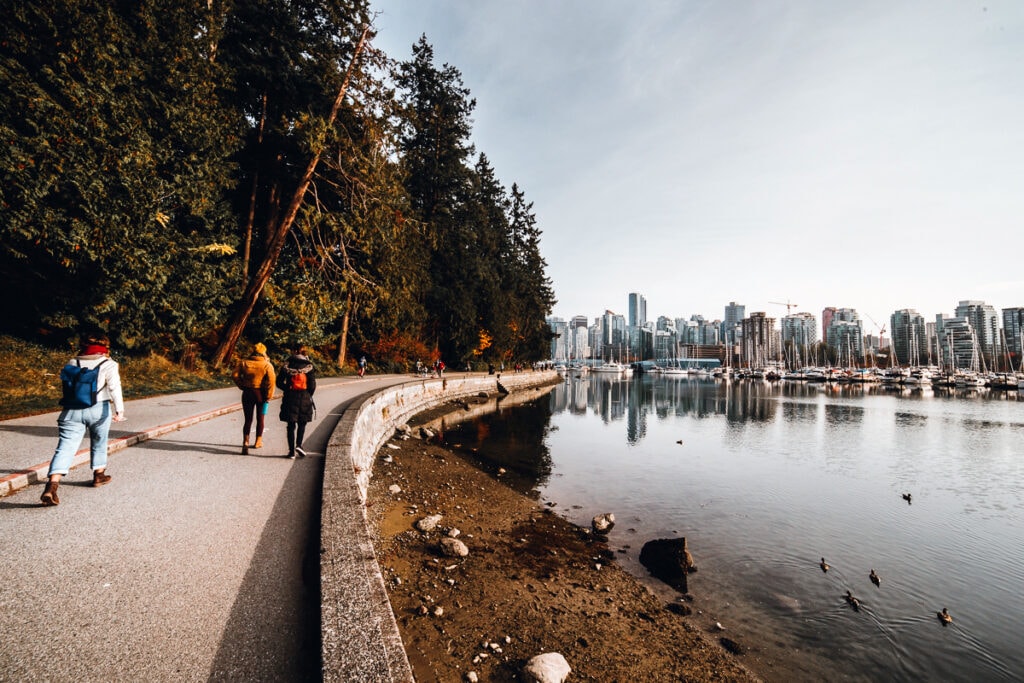 stanley park sea wall