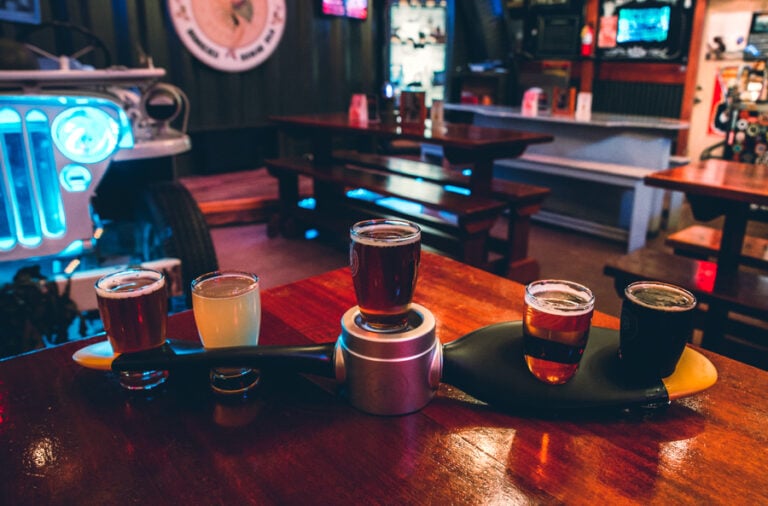 4 Must Visit Oahu Breweries // A Self Guided Walking Tour in Honolulu