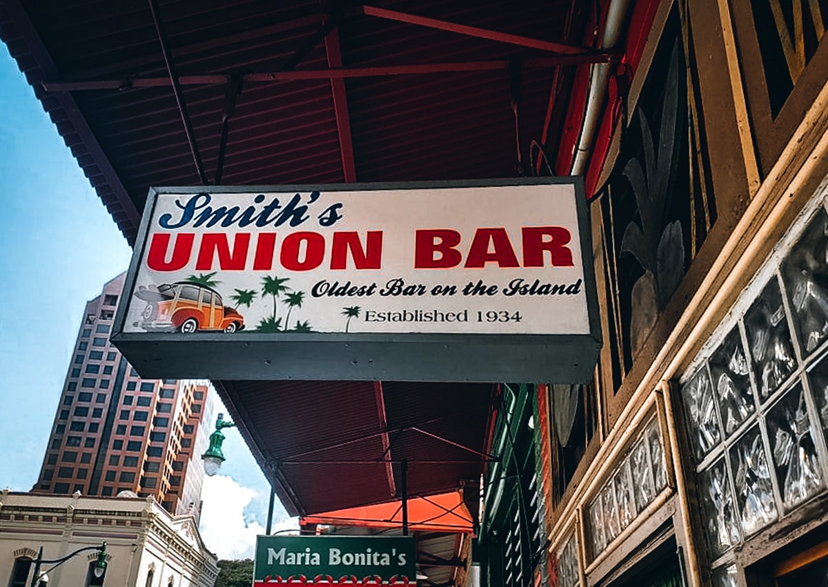 Smith's Union Bar Honolulu 